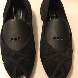 Donald J Pliner Elegant Shoe 6-1/2